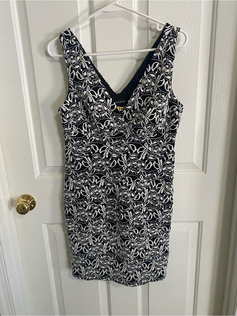 Valerie Bertinelli Black and White Floral Lace Sheath Dress